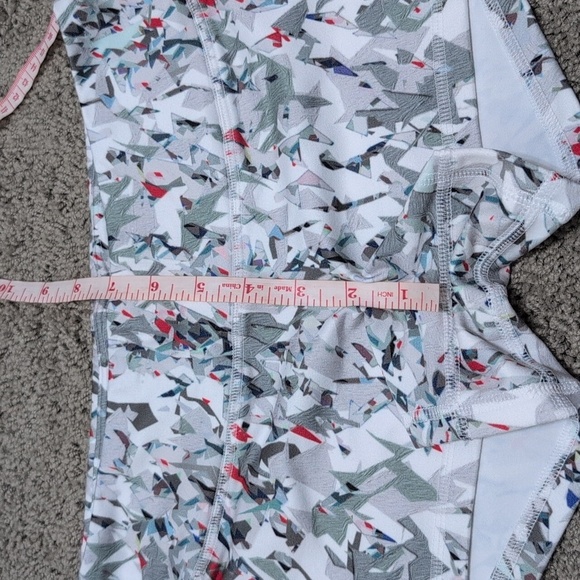 FLEO CrossFit Spandex Workout Shorts 2.5" Midrise Gray Abstract Print Small - Picture 6 of 10